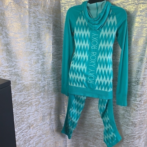 ROXY Green Dry Flight Tech Pullover Hoodie Shirt With Matching Legging Size S - Picture 8 of 12